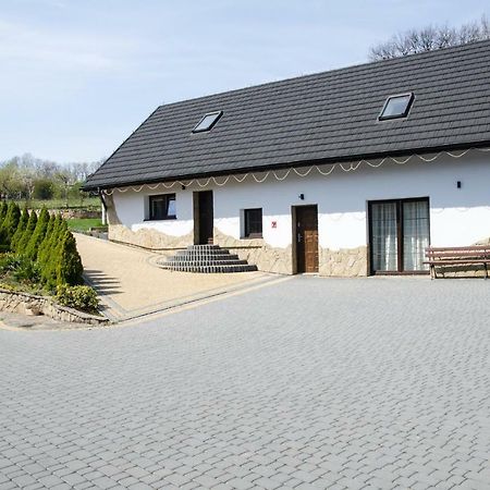 Pod Debami Vila Wadowice Exterior foto