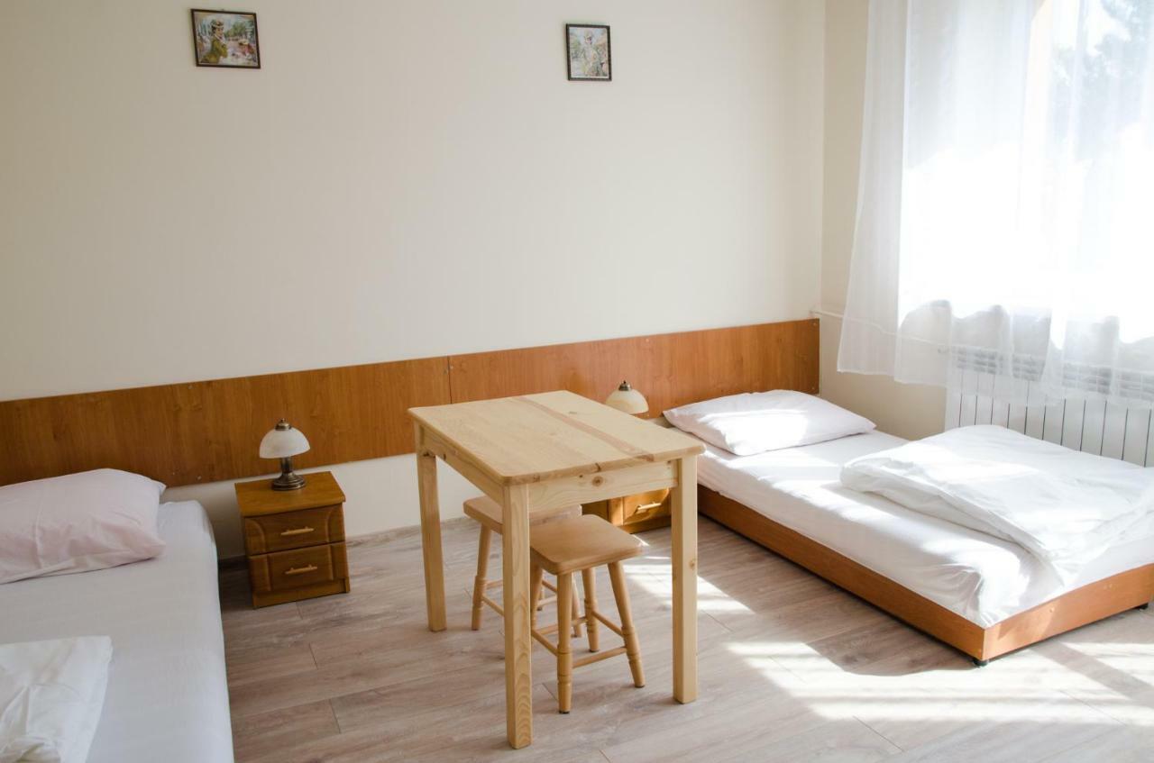 Pod Debami Vila Wadowice Exterior foto